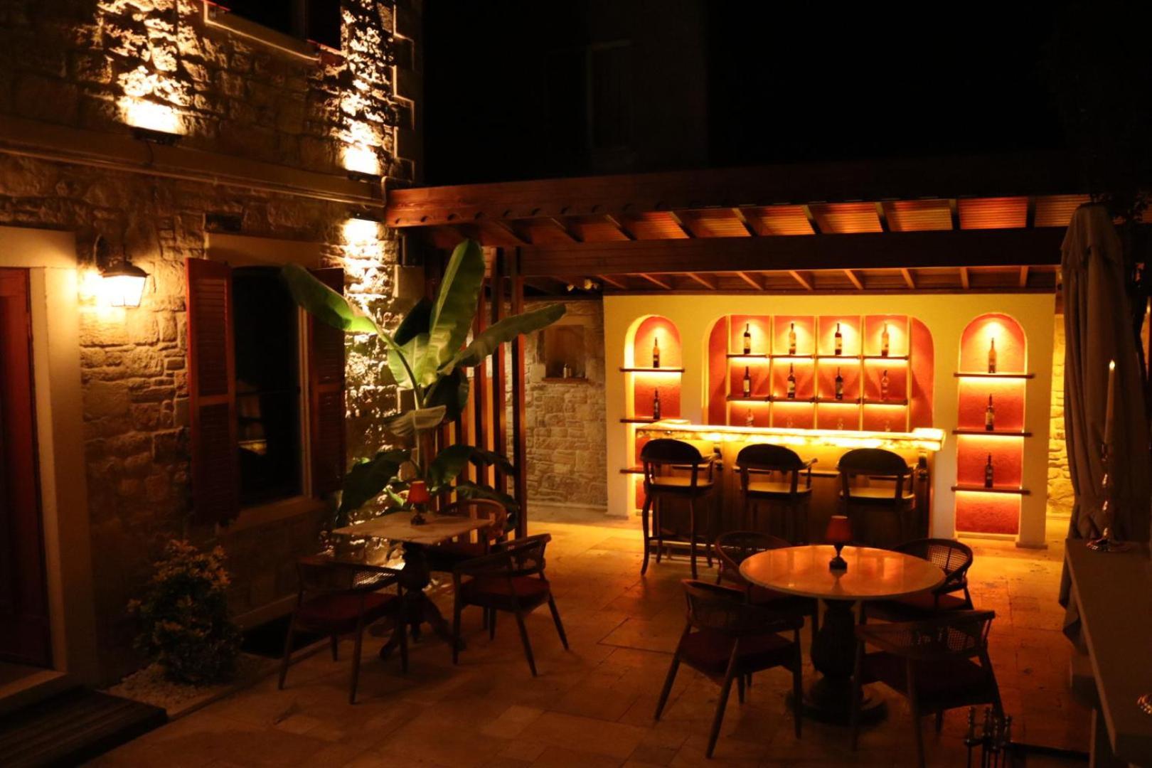 פוצ'ה Dionysos 1789 Boutique Hotel מראה חיצוני תמונה
